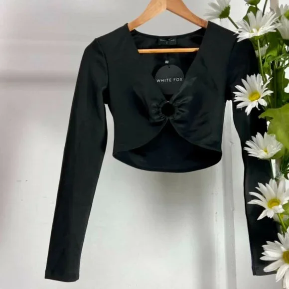 WHITE FOX Black Ring Detail Long Sleeve Crop Top NWT - Picture 7 of 9